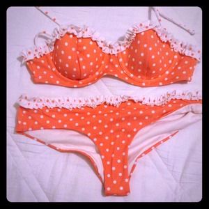 👙🆚top 34A bottom xs