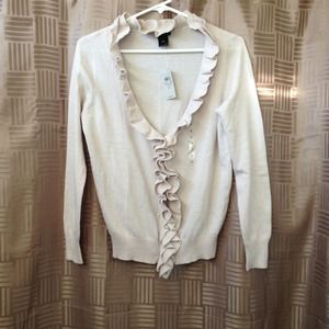 Casual Ann Taylor sweater DOESNT HAVE TAGS ANYMORE