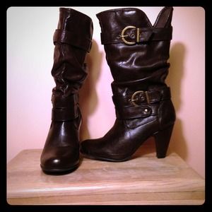 Practically new brown boots!