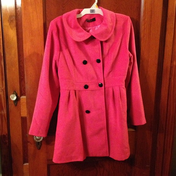 PRICE REDUCED .cute pink winter coat, never worn.
