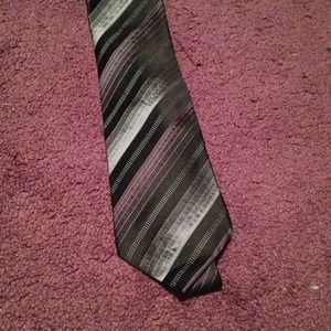 Men tie