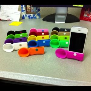 iPhone megaphones