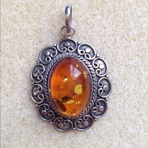 🚫RESERVED Bundle🚫 for vickiarendt❤3 pendants1