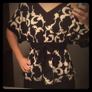 NWOT White House Black Market top