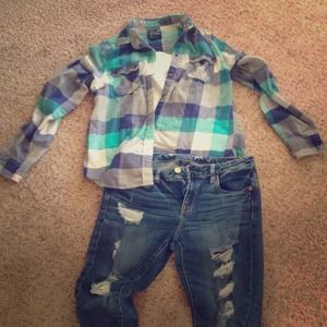 ⭐⭐SOLD⭐⭐American Eagle plaid flannel top sz Large