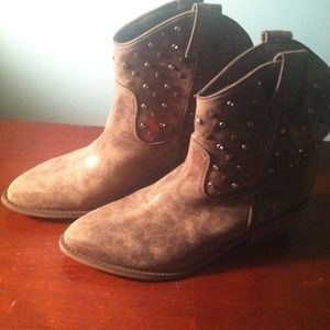 Women's boots