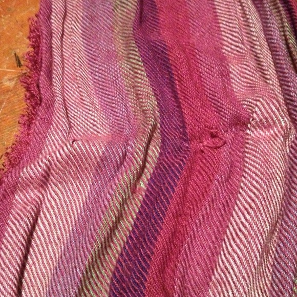 Multi Color Scarf - Picture 2 of 3