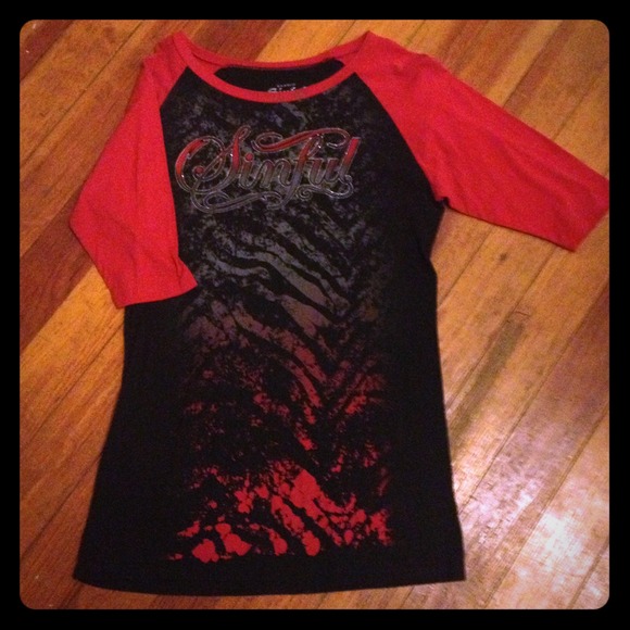 💥Traded💥Sinful T-shirt
