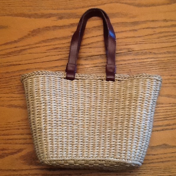 👛SOLD👛 -  Straw Bag