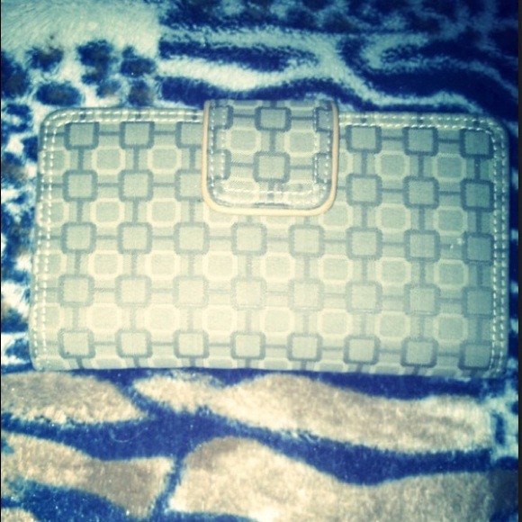 Anyone need a wallet? 😄 - Picture 1 of 3