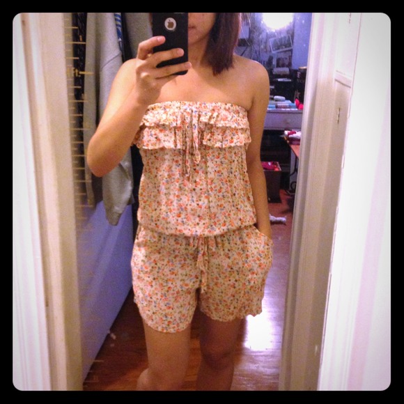 Cute floral shorts dress
