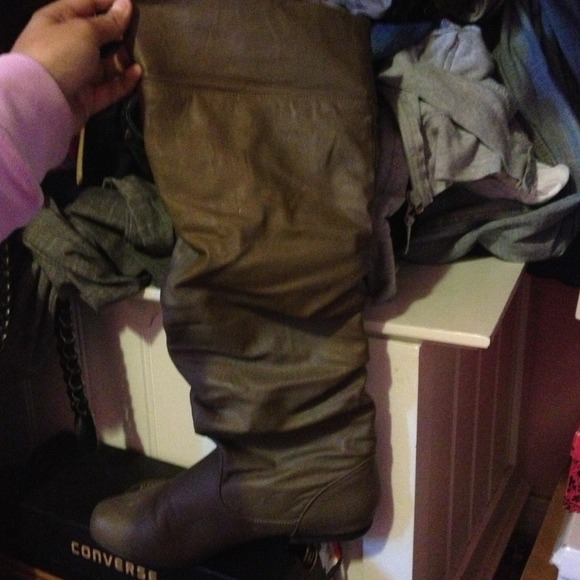 High knee boots