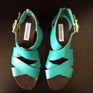 worn once leather Steve Madden sandals