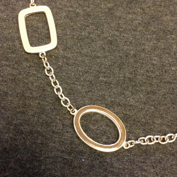 Necklace and 3 bracelets - Picture 2 of 2