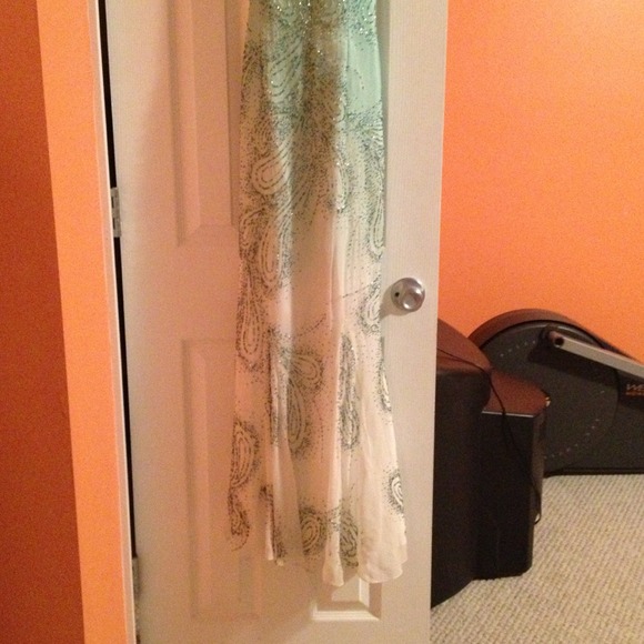 Great Prom Dress - Picture 2 of 3