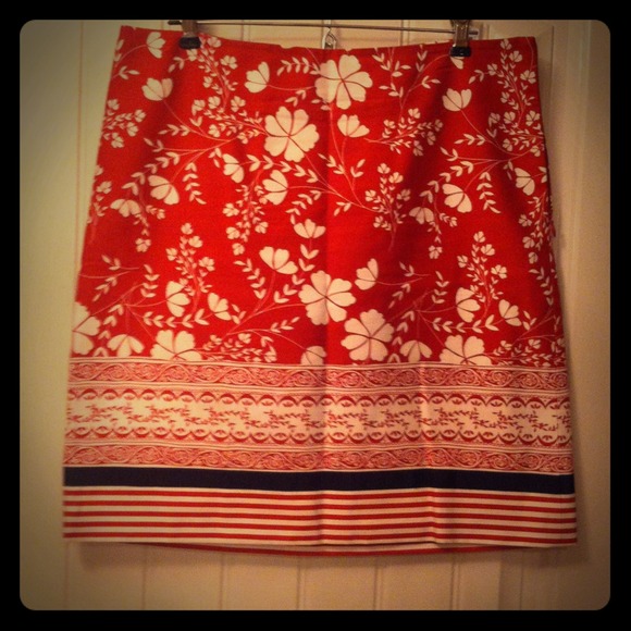 Loft skirt ***Reduced***