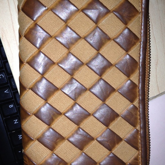 Urban Outfitters wallet
