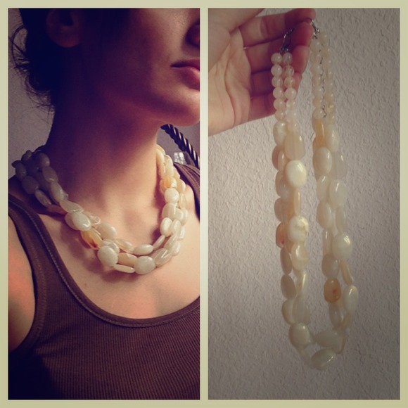 {SOLD} Beaded Necklace