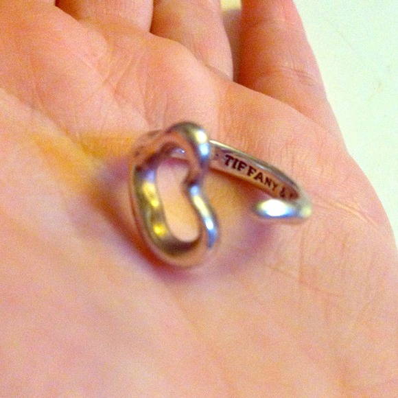 🔥PRICE REDUCED🔥 Tiffany's open heart ring!