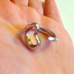 🔥PRICE REDUCED🔥 Tiffany's open heart ring!