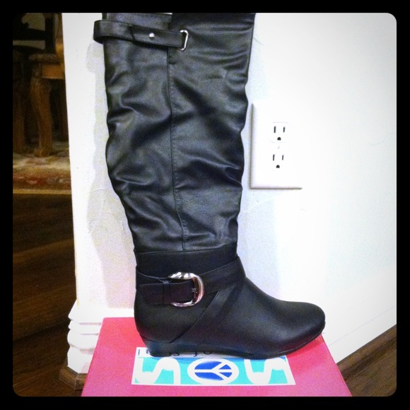 Black knee high boots