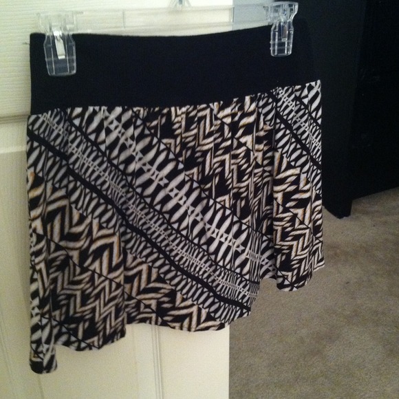 Lilly white skirt