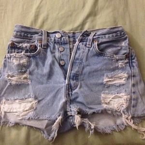 Hot denim shorts!