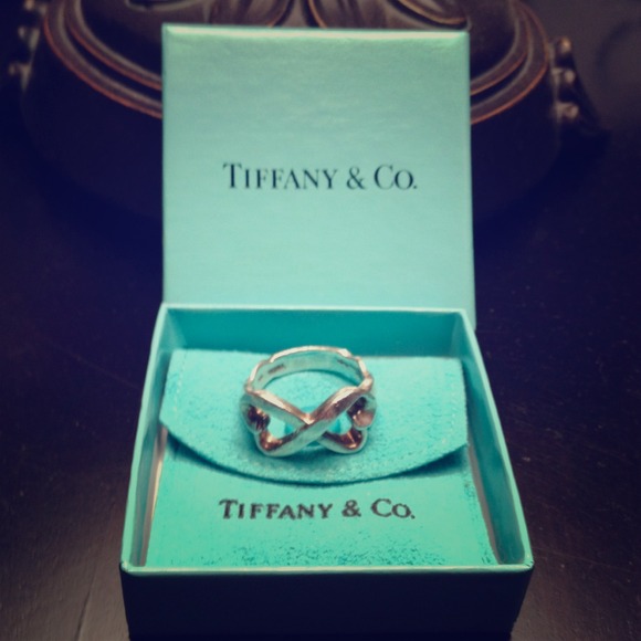 REDUCED!!! Tiffany's authentic Picasso ring!