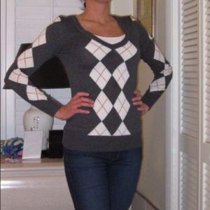 ❌SOLD❌ Argyle Heather Gray V-neck Sweater