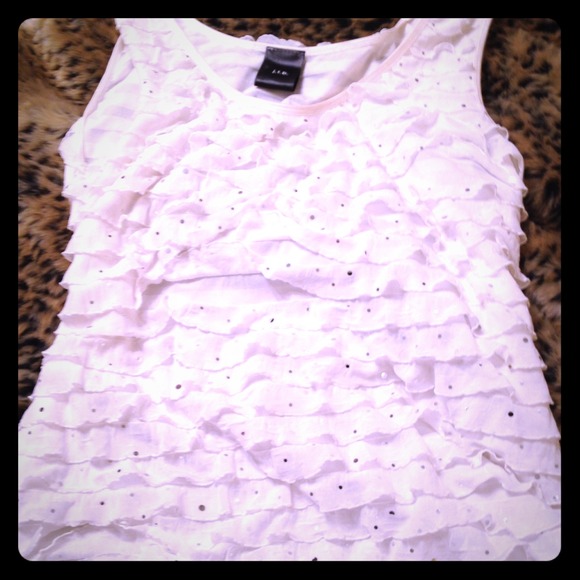 ❌Sold❌Off whitesilver sparkle dots on ruffles tank