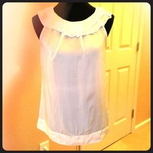 CLOSED FOR INVENTORY Banana Republic Silk Top