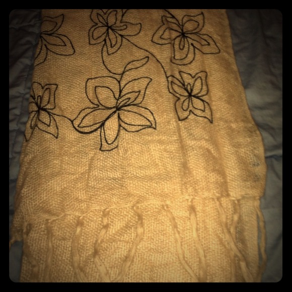 Beautiful, floral wrap/scarf