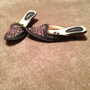 Size 7 kitten heel shoe, NWOT