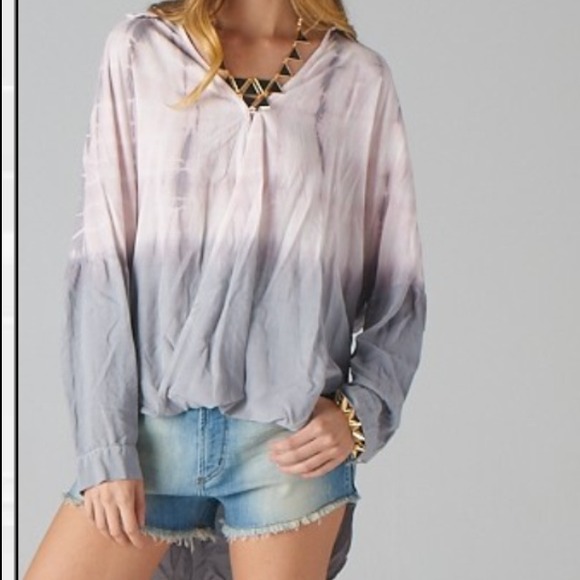 Loose sleeve top