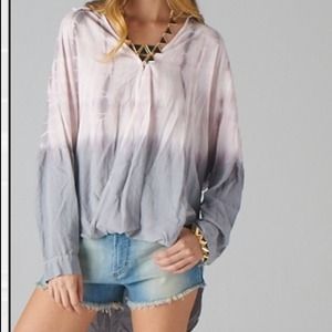 Loose sleeve top