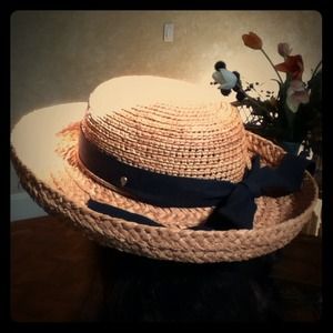 Helen Kaminski raffia Hat with Black bow