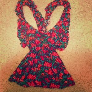🎈SOLD🎈Floral Lux top