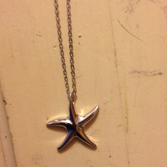 not sure Jewelry - Starfish necklace