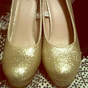 Glam shoes