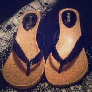 Very cute, comfy wedges