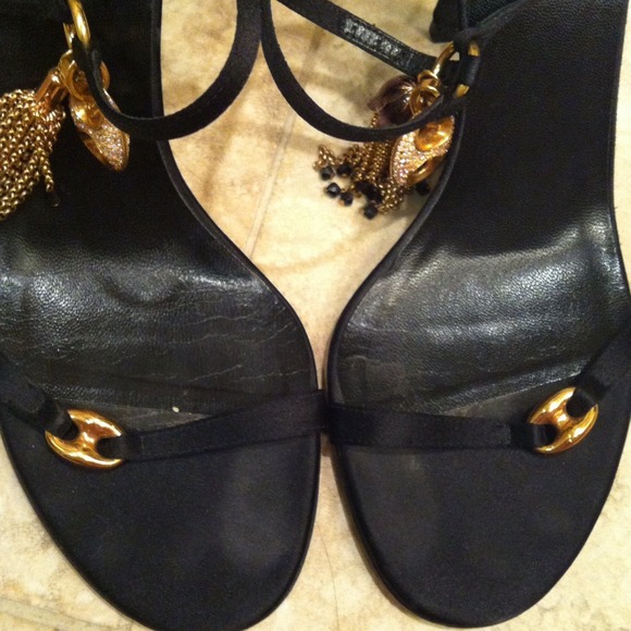 Gucci Runway Heels - Picture 3 of 4