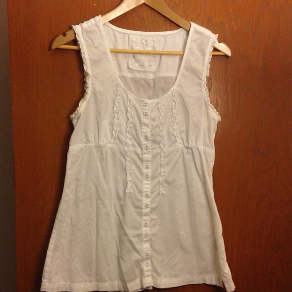 Esprit  Ruffled Tank