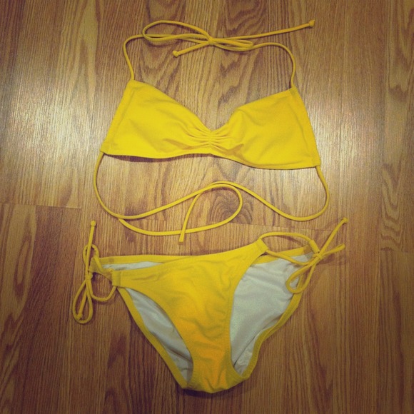 💘SOLD IN BUNDLE💘 Victoria's Secret swimwear