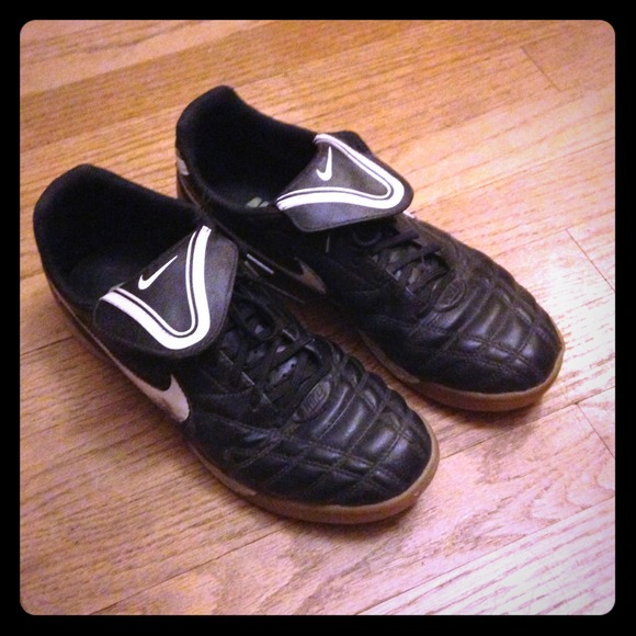 Nike Tempo