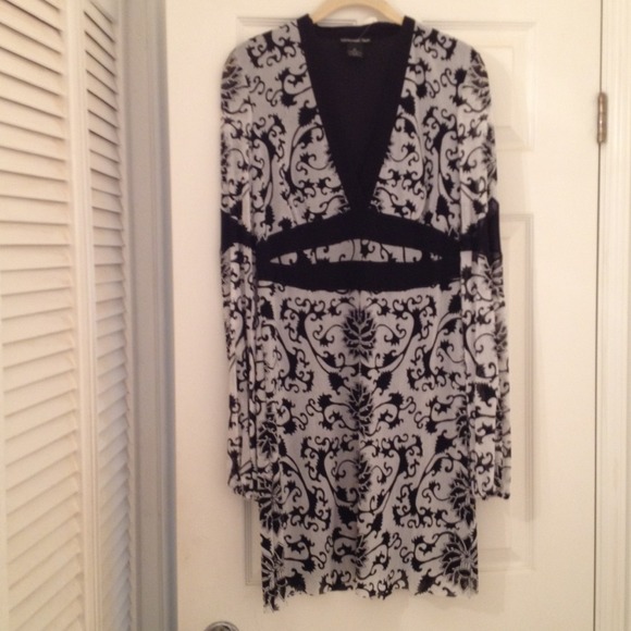 🌹Mark Down🌹💗Authentic Vivienne Tam dress💗