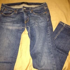 Levi and black top bundle