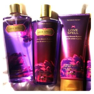 (6 bottles)Victoria's Secret Love Spell set