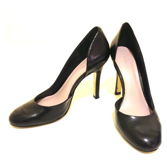 Nine West Mary Jane pumps