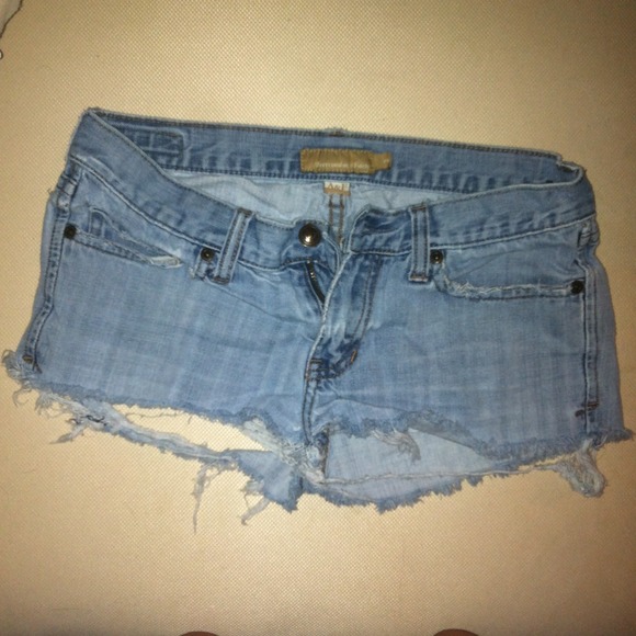 Abercrombie & Fitch denim cut-off shorts