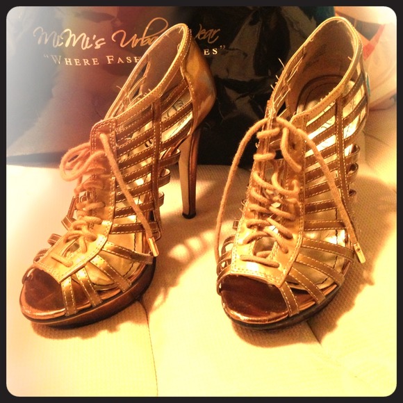Gold tie up heels - Picture 1 of 1